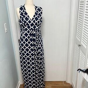 Elegant Navy and White Patterned Maxi Dress NWOT 12-1X